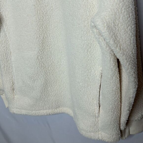 Old Navy Sherpa Teddy Bear Cream Quarter Zip Sweater. Size Medium. Unisex. - Picture 3 of 6